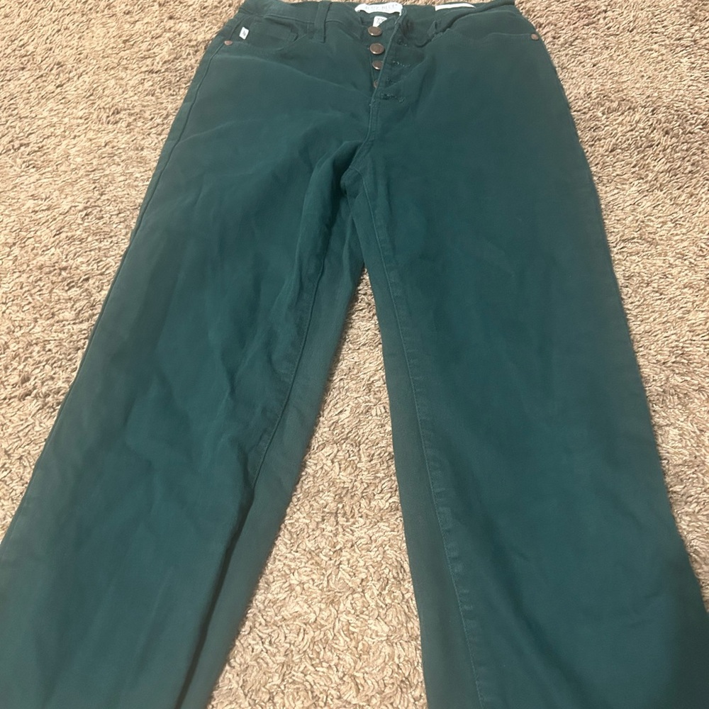 Judy blue size 7/28 gorgeous color!